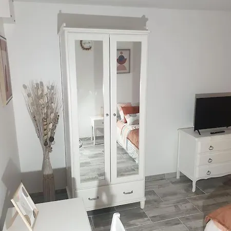 Guest house La Terracotta Rer C -n104-a6 Bretigny-sur-Orge